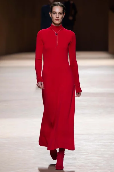 Look 13